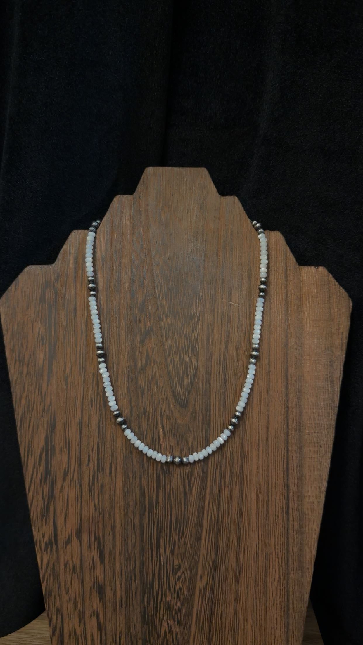 The Betsy Necklace